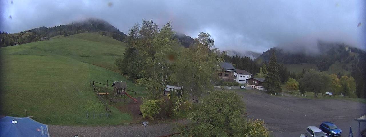 Live camera feed from Bergrestaurant Gfellen, Finsterwald in Finsterwald