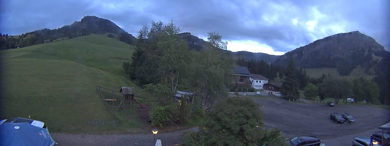Live camera feed from Bergrestaurant Gfellen, Finsterwald in Finsterwald