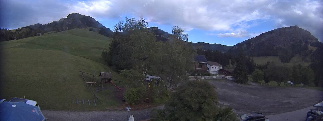 Live camera feed from Bergrestaurant Gfellen, Finsterwald in Finsterwald