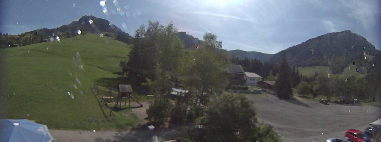 Live camera feed from Bergrestaurant Gfellen, Finsterwald in Finsterwald