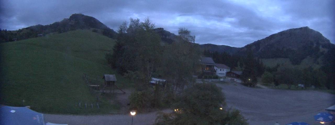 Live camera feed from Bergrestaurant Gfellen, Finsterwald in Finsterwald