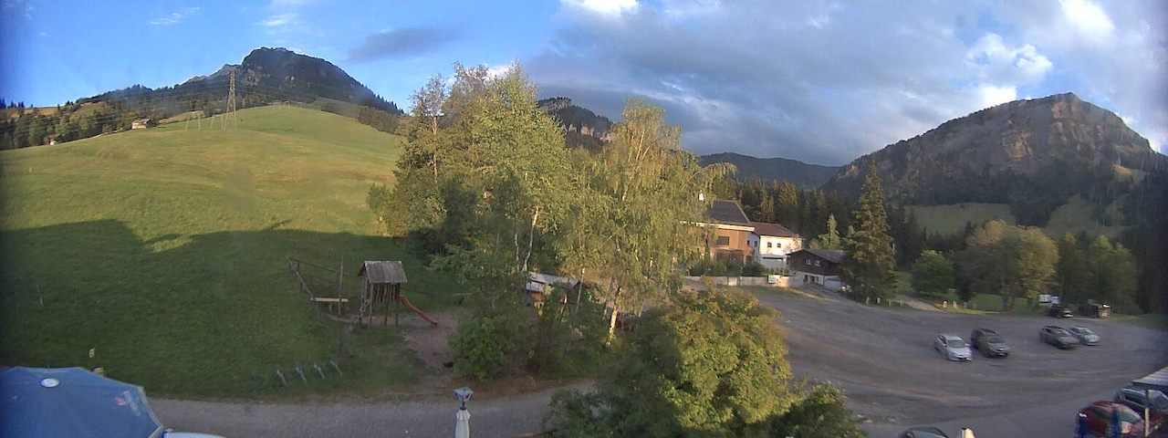 Live camera feed from Bergrestaurant Gfellen, Finsterwald in Finsterwald