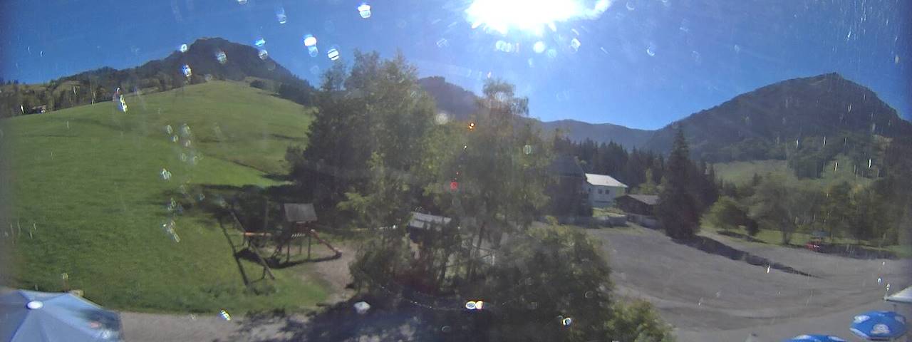 Live camera feed from Bergrestaurant Gfellen, Finsterwald in Finsterwald