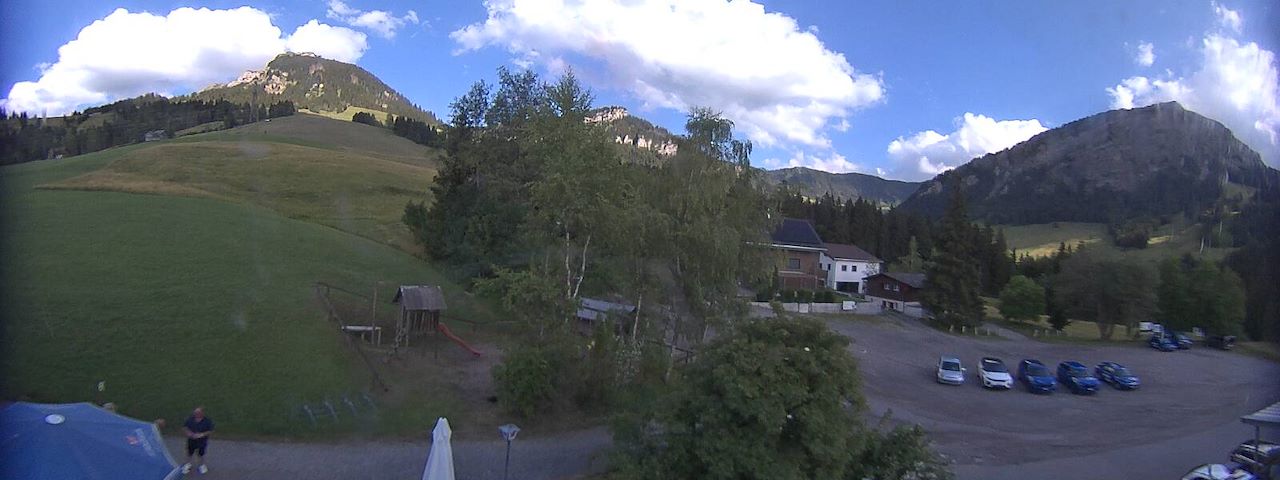 Live camera feed from Bergrestaurant Gfellen, Finsterwald in Finsterwald