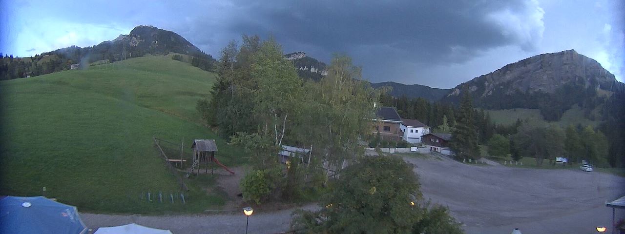 Live camera feed from Bergrestaurant Gfellen, Finsterwald in Finsterwald