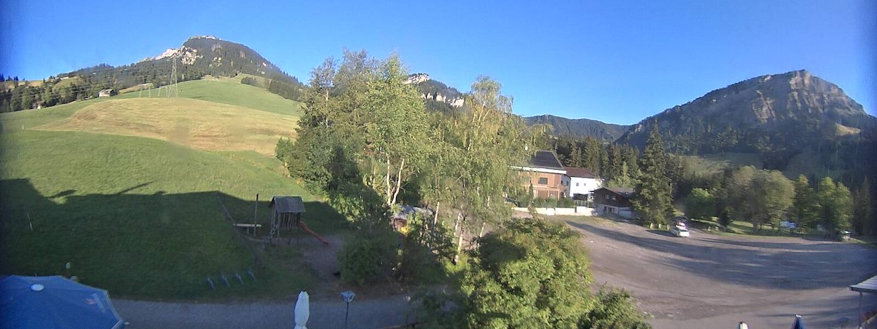 Live camera feed from Bergrestaurant Gfellen, Finsterwald in Finsterwald