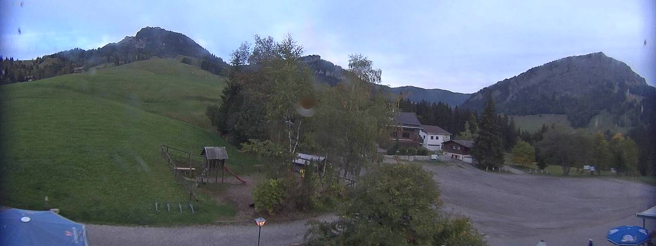 Live camera feed from Bergrestaurant Gfellen, Finsterwald in Finsterwald