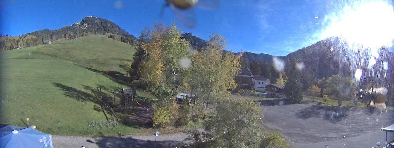 Live camera feed from Bergrestaurant Gfellen, Finsterwald in Finsterwald