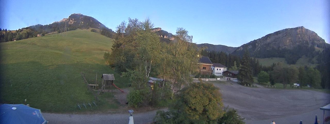 Live camera feed from Bergrestaurant Gfellen, Finsterwald in Finsterwald