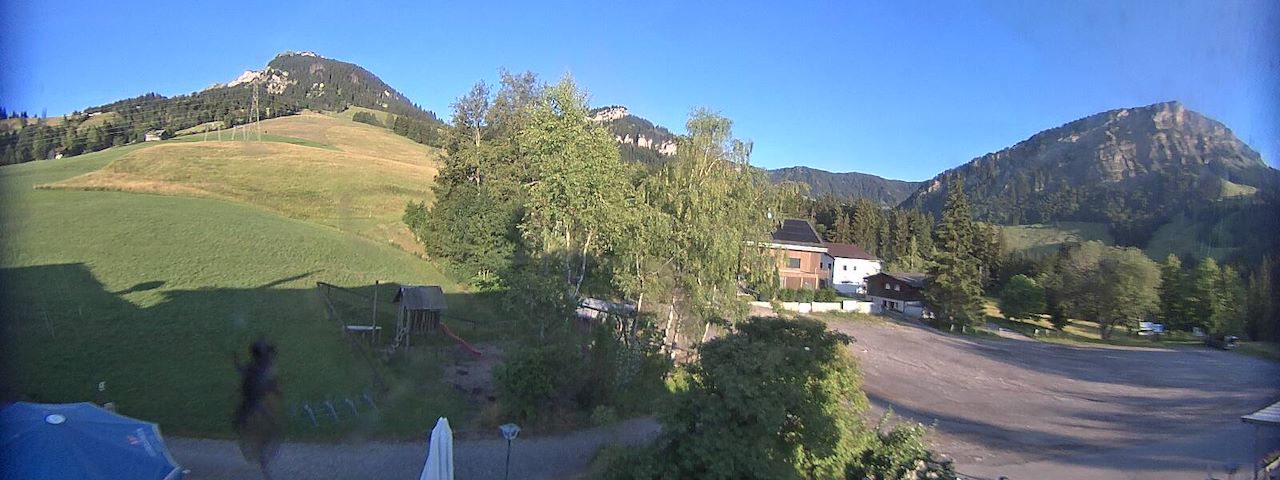 Live camera feed from Bergrestaurant Gfellen, Finsterwald in Finsterwald