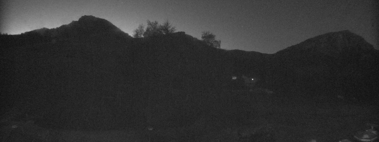 Live camera feed from Bergrestaurant Gfellen, Finsterwald in Finsterwald