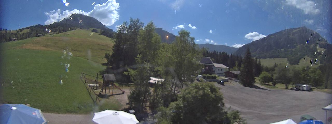 Live camera feed from Bergrestaurant Gfellen, Finsterwald in Finsterwald