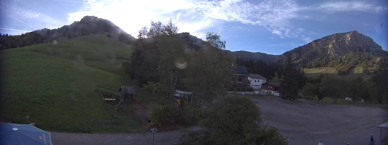 Live camera feed from Bergrestaurant Gfellen, Finsterwald in Finsterwald