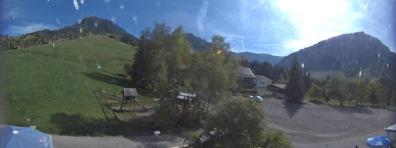 Live camera feed from Bergrestaurant Gfellen, Finsterwald in Finsterwald