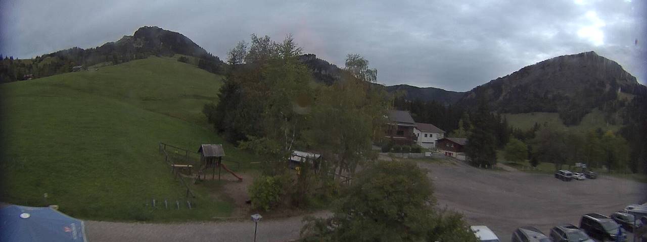 Live camera feed from Bergrestaurant Gfellen, Finsterwald in Finsterwald