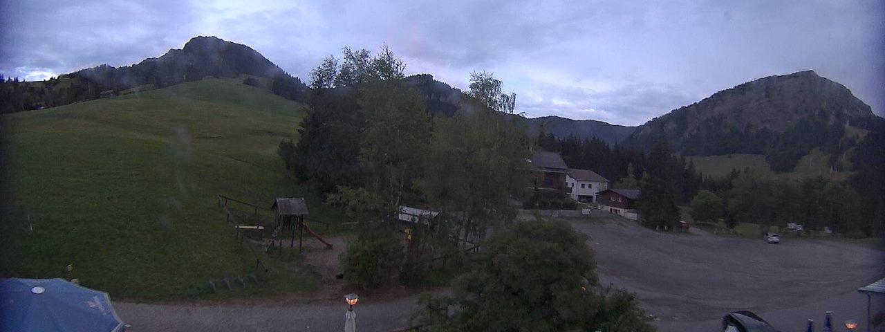 Live camera feed from Bergrestaurant Gfellen, Finsterwald in Finsterwald