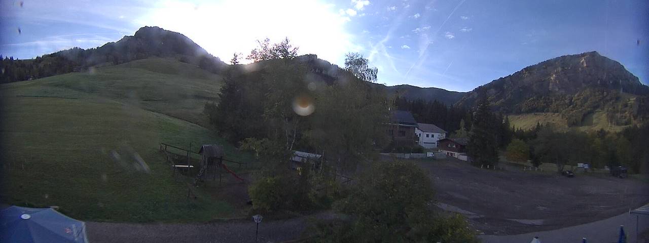 Live camera feed from Bergrestaurant Gfellen, Finsterwald in Finsterwald