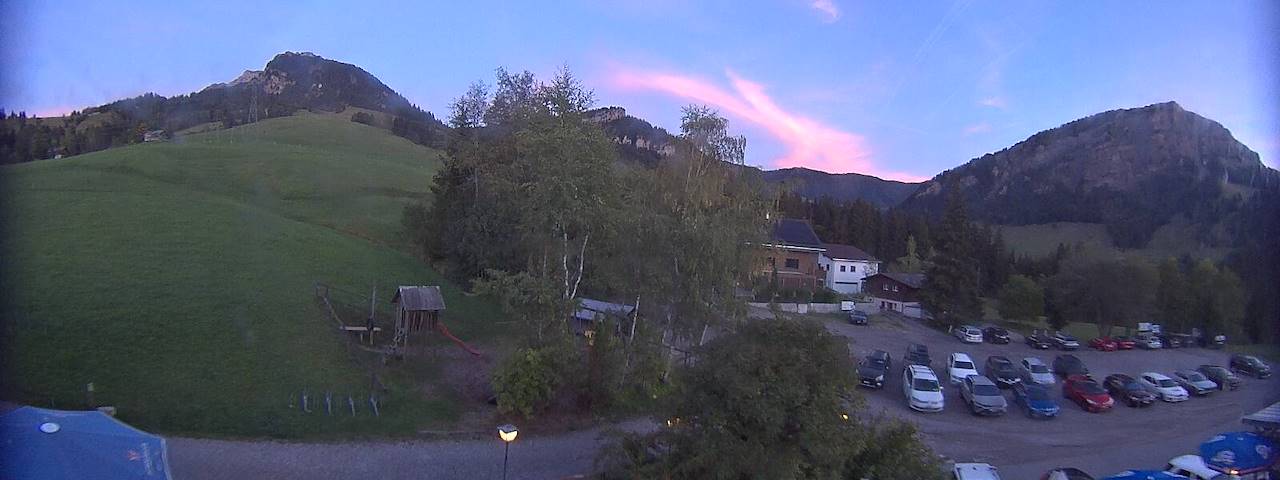 Live camera feed from Bergrestaurant Gfellen, Finsterwald in Finsterwald