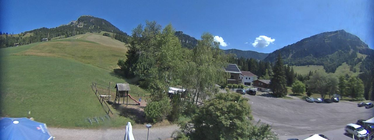 Live camera feed from Bergrestaurant Gfellen, Finsterwald in Finsterwald