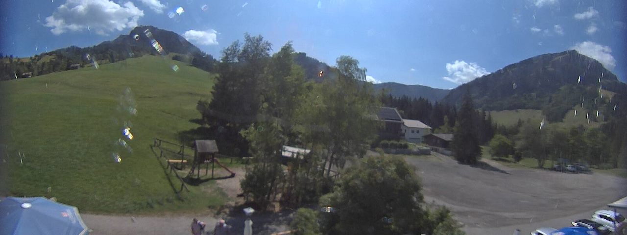 Live camera feed from Bergrestaurant Gfellen, Finsterwald in Finsterwald