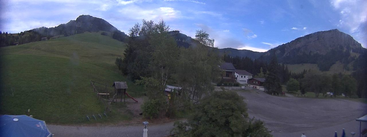 Live camera feed from Bergrestaurant Gfellen, Finsterwald in Finsterwald