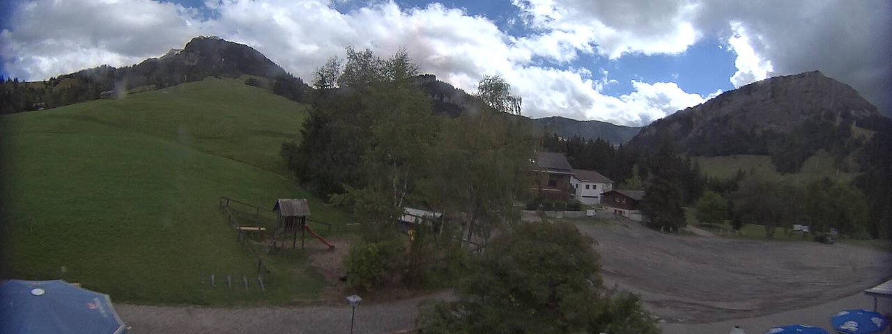 Live camera feed from Bergrestaurant Gfellen, Finsterwald in Finsterwald