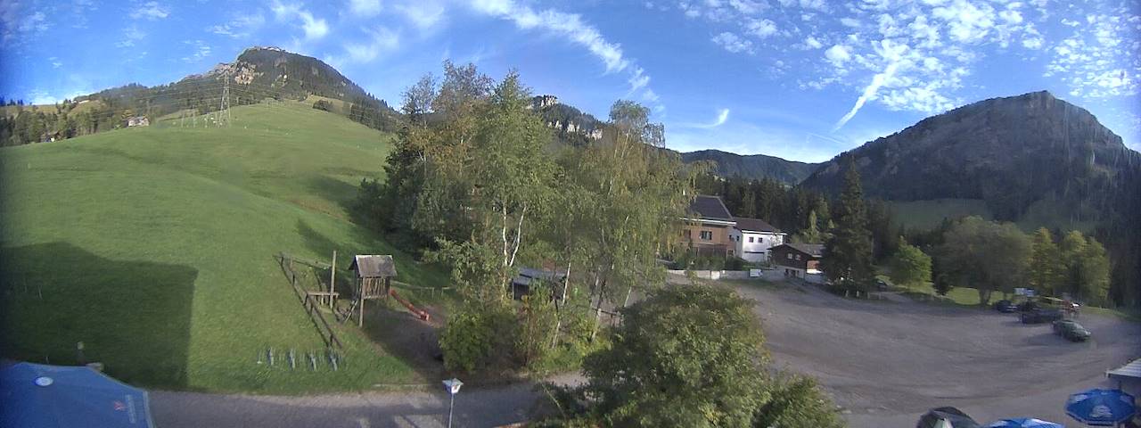 Live camera feed from Bergrestaurant Gfellen, Finsterwald in Finsterwald