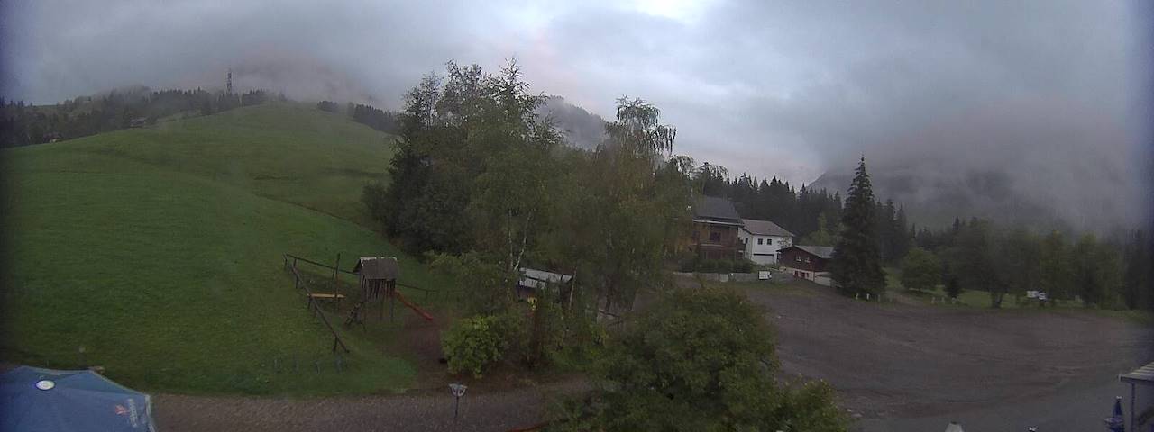 Live camera feed from Bergrestaurant Gfellen, Finsterwald in Finsterwald