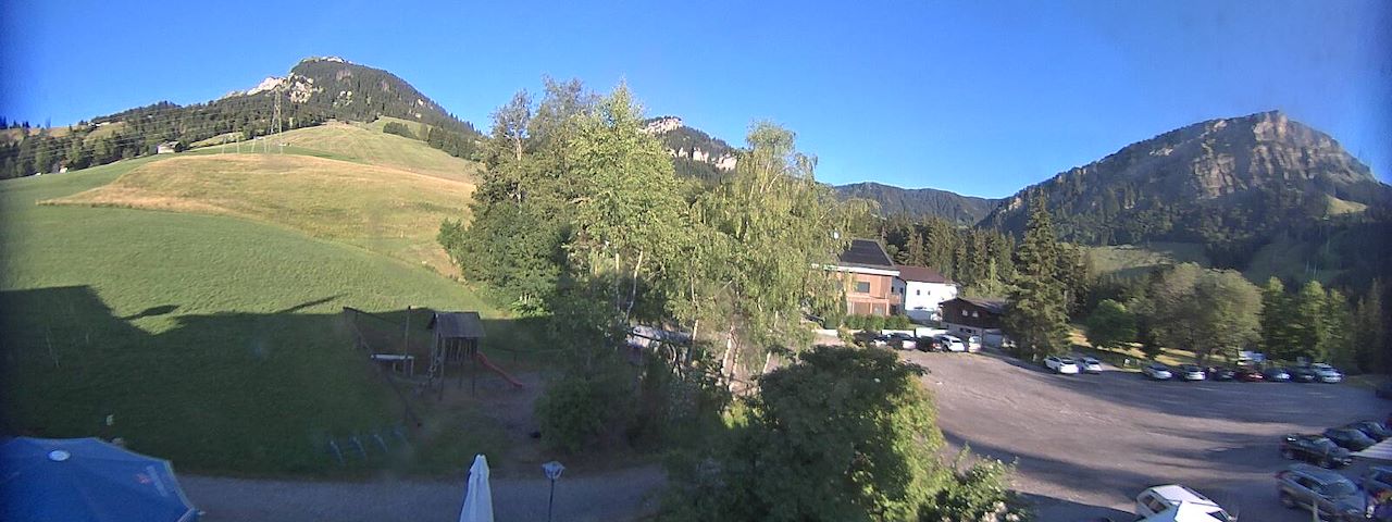 Live camera feed from Bergrestaurant Gfellen, Finsterwald in Finsterwald