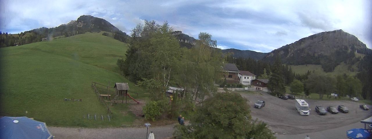 Live camera feed from Bergrestaurant Gfellen, Finsterwald in Finsterwald