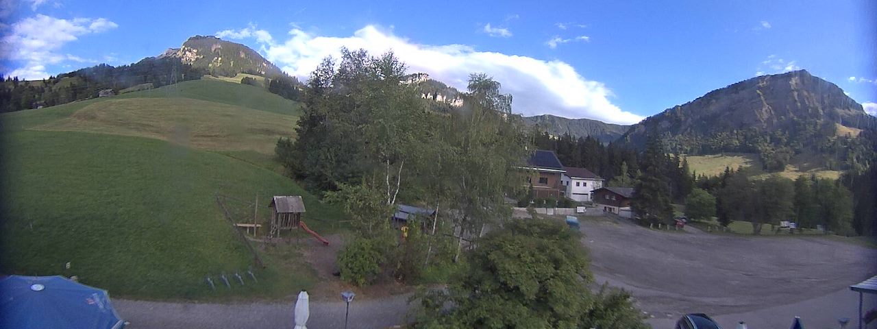 Live camera feed from Bergrestaurant Gfellen, Finsterwald in Finsterwald