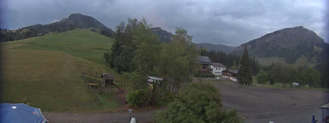Live camera feed from Bergrestaurant Gfellen, Finsterwald in Finsterwald