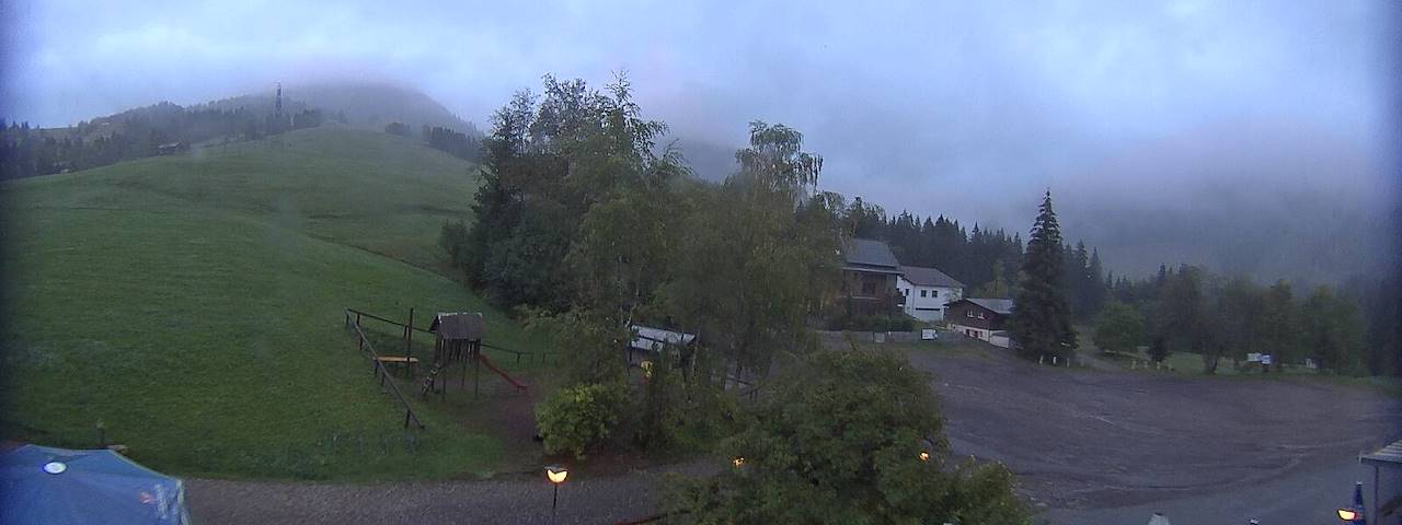 Live camera feed from Bergrestaurant Gfellen, Finsterwald in Finsterwald