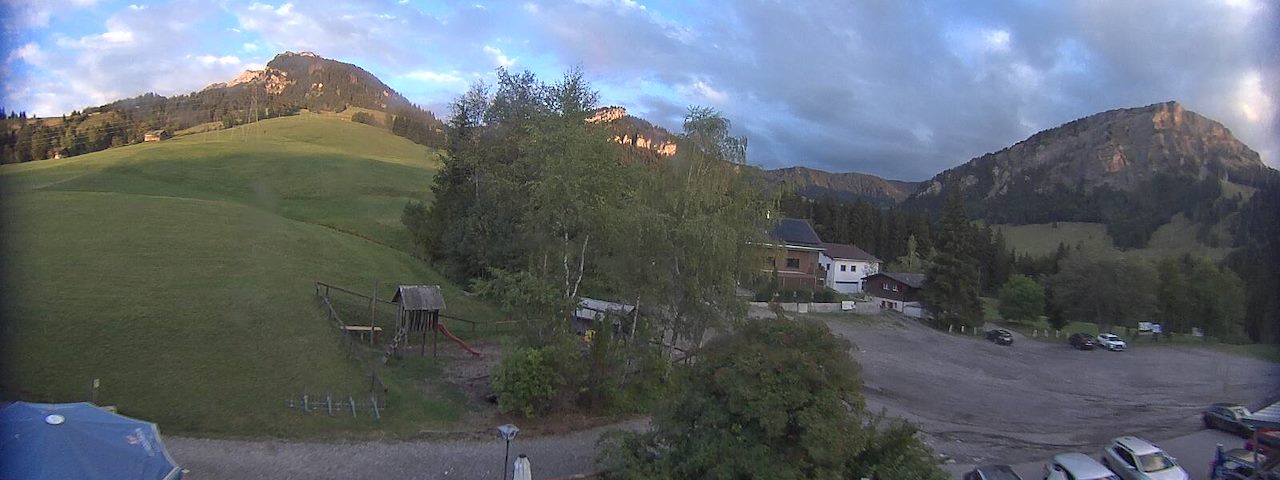 Live camera feed from Bergrestaurant Gfellen, Finsterwald in Finsterwald