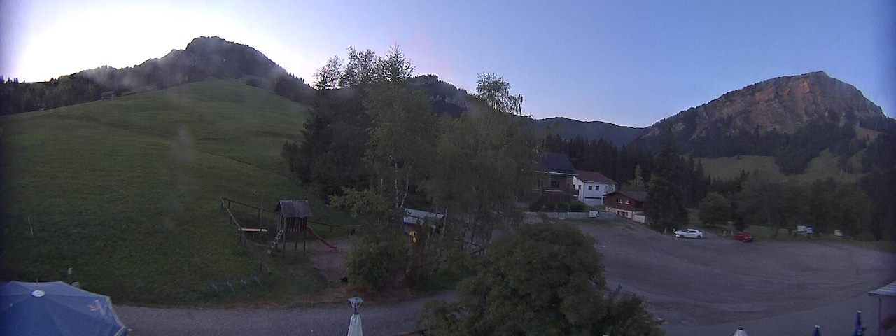 Live camera feed from Bergrestaurant Gfellen, Finsterwald in Finsterwald