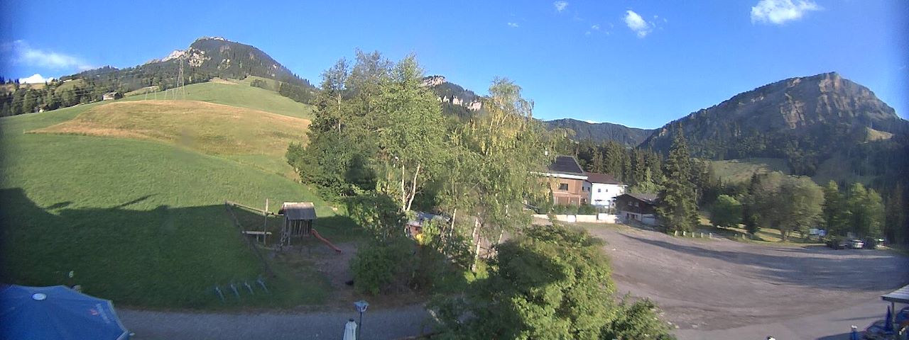 Live camera feed from Bergrestaurant Gfellen, Finsterwald in Finsterwald