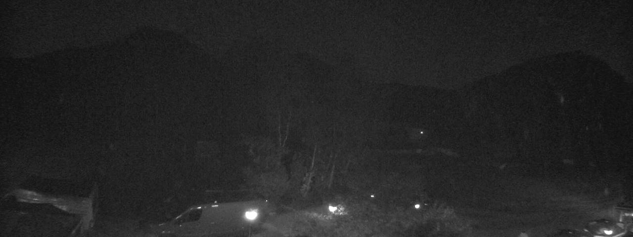 Live camera feed from Bergrestaurant Gfellen, Finsterwald in Finsterwald