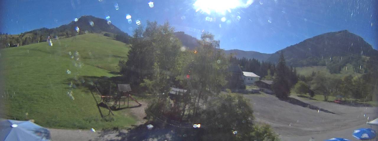 Live camera feed from Bergrestaurant Gfellen, Finsterwald in Finsterwald