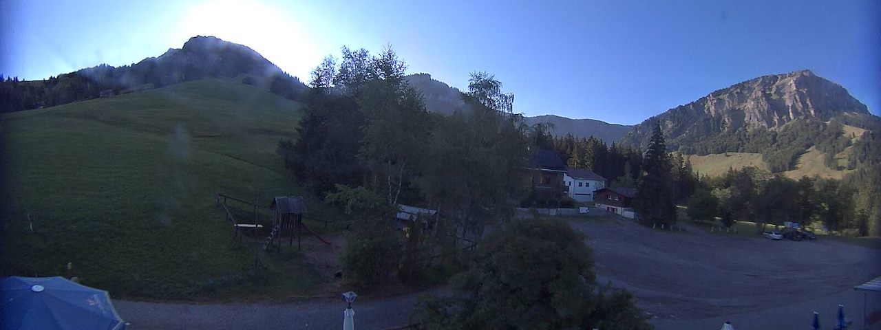 Live camera feed from Bergrestaurant Gfellen, Finsterwald in Finsterwald