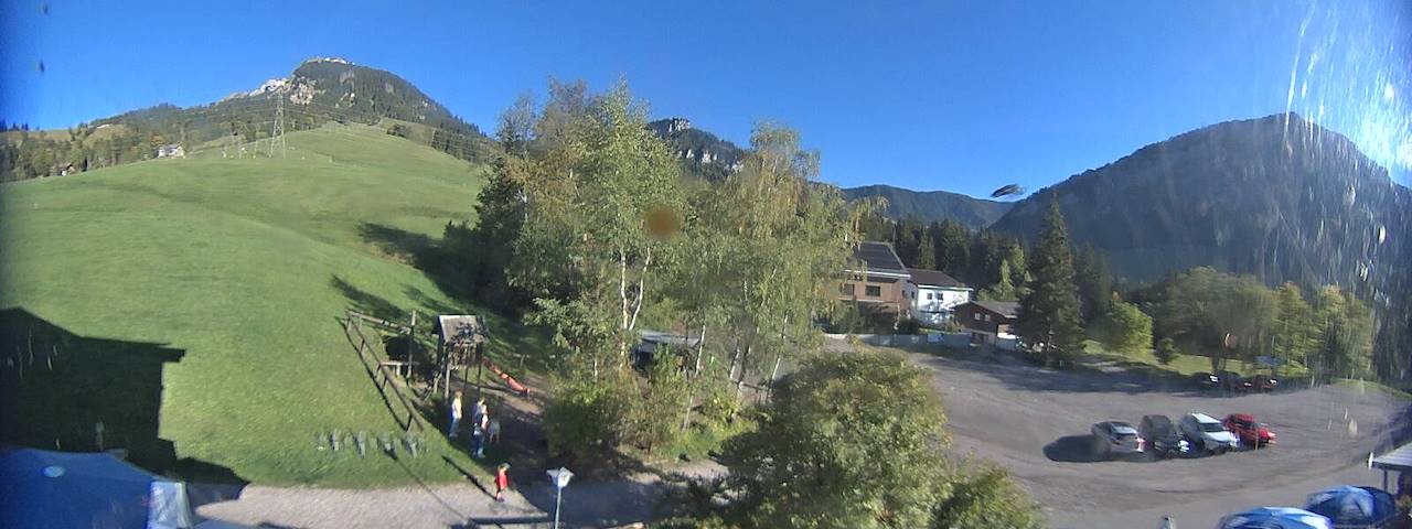 Live camera feed from Bergrestaurant Gfellen, Finsterwald in Finsterwald