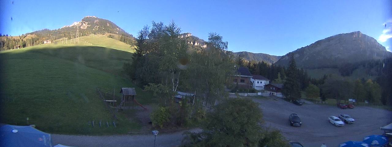 Live camera feed from Bergrestaurant Gfellen, Finsterwald in Finsterwald