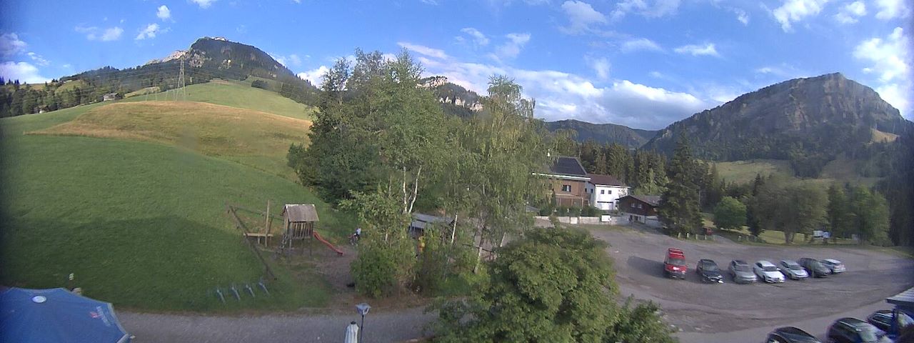 Live camera feed from Bergrestaurant Gfellen, Finsterwald in Finsterwald