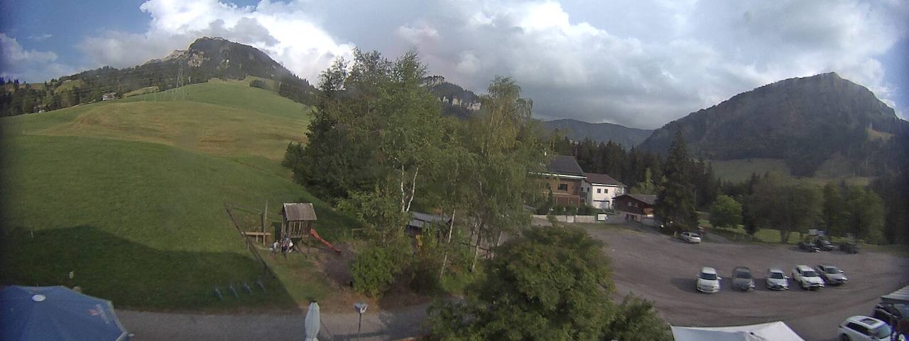 Live camera feed from Bergrestaurant Gfellen, Finsterwald in Finsterwald