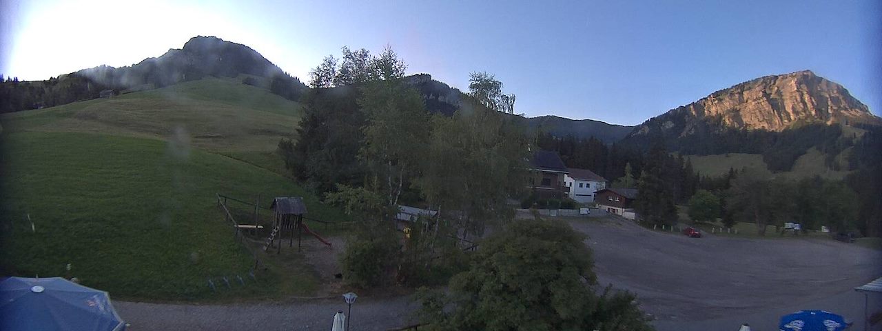 Live camera feed from Bergrestaurant Gfellen, Finsterwald in Finsterwald