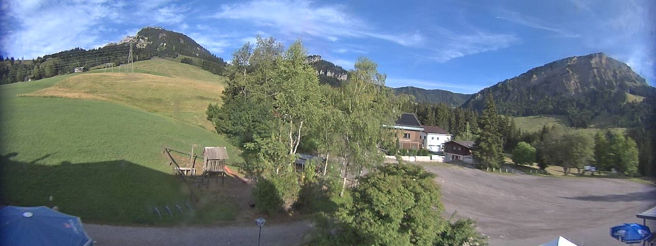 Live camera feed from Bergrestaurant Gfellen, Finsterwald in Finsterwald