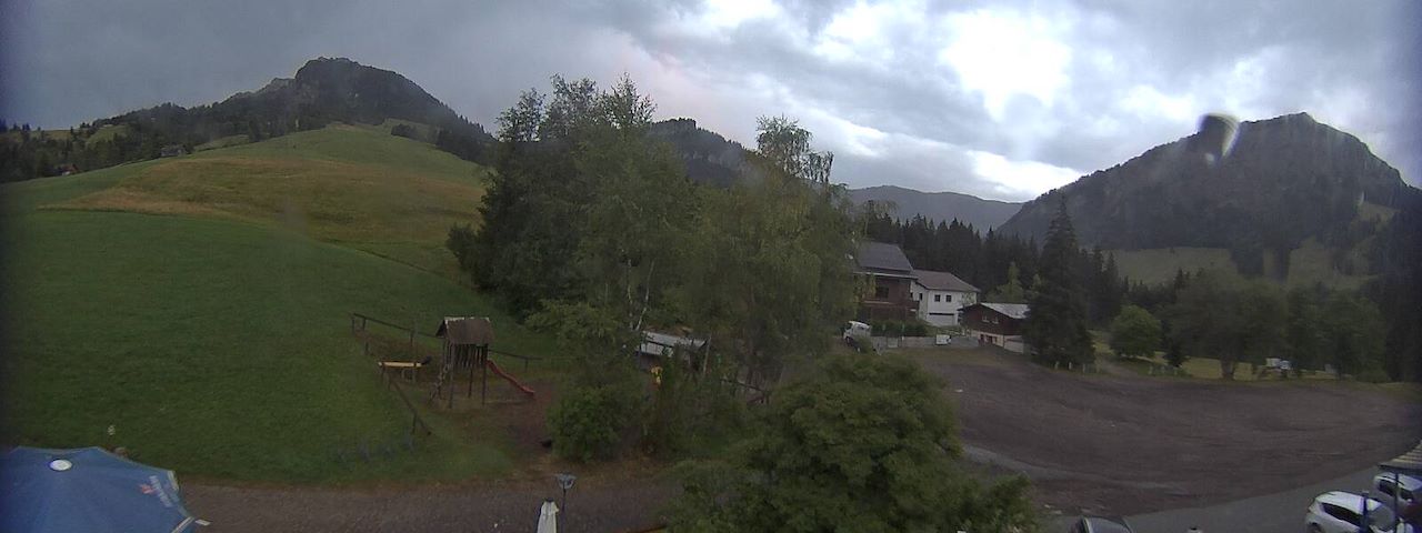 Live camera feed from Bergrestaurant Gfellen, Finsterwald in Finsterwald