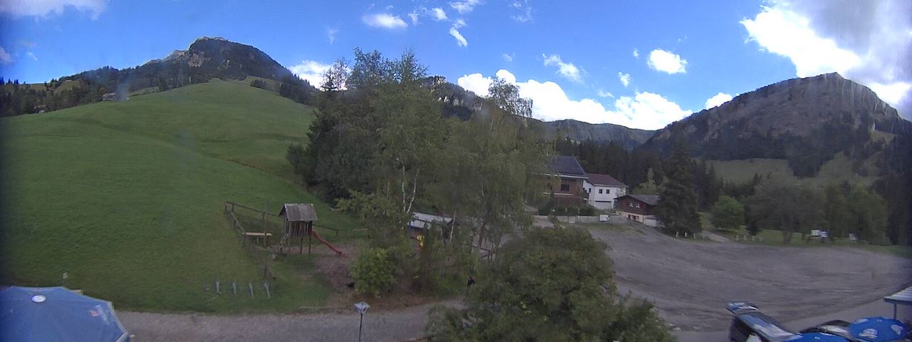 Live camera feed from Bergrestaurant Gfellen, Finsterwald in Finsterwald