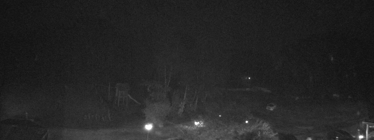 Live camera feed from Bergrestaurant Gfellen, Finsterwald in Finsterwald