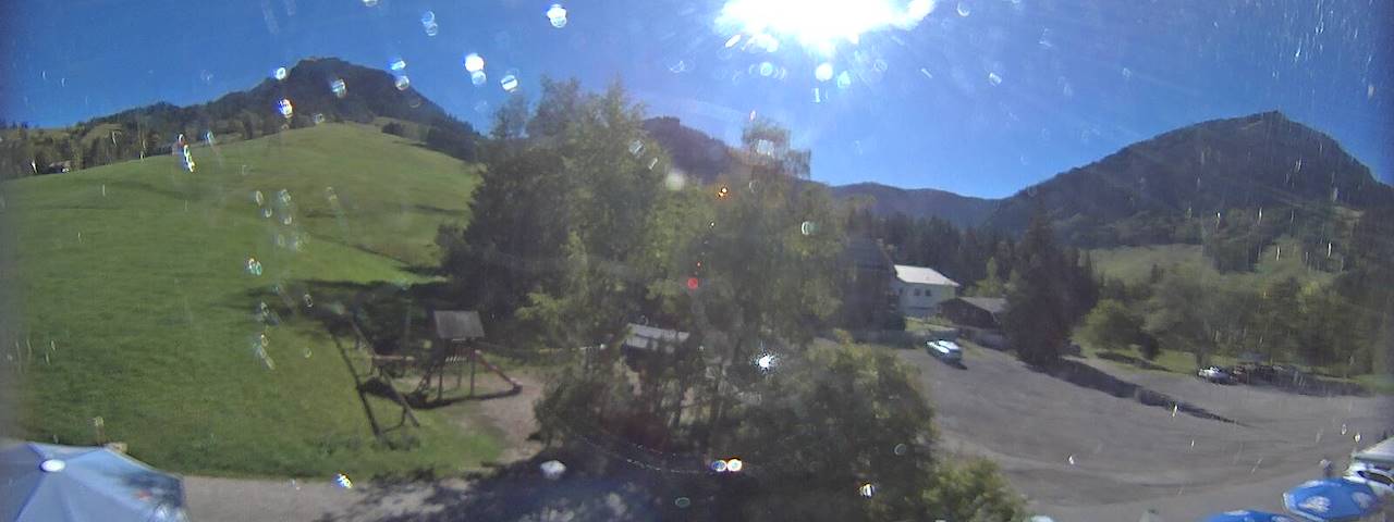 Live camera feed from Bergrestaurant Gfellen, Finsterwald in Finsterwald