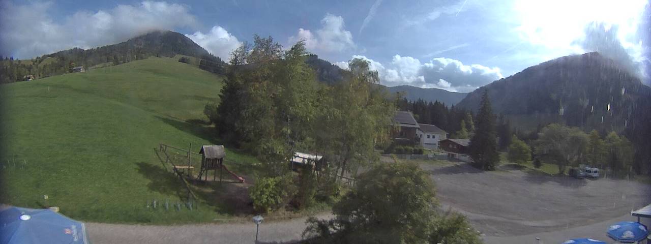 Live camera feed from Bergrestaurant Gfellen, Finsterwald in Finsterwald